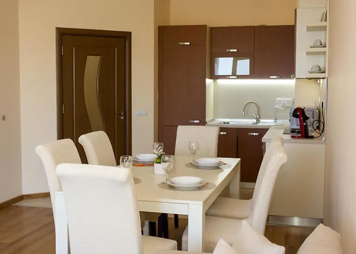 Hearth Of Sea View And Pool Apartment *